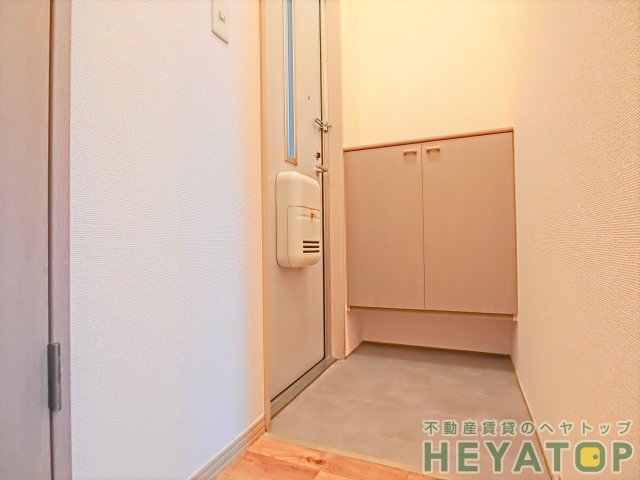 玄関　シューズボックス付き玄関