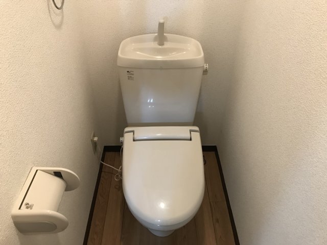 トイレ　同物件別部屋のお写真です※現況優先