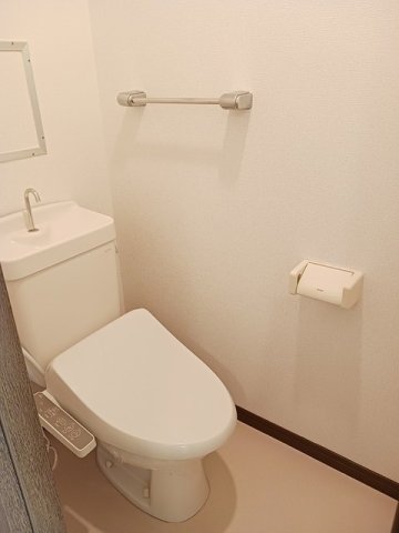 トイレ　シンプルで使いやすいトイレです