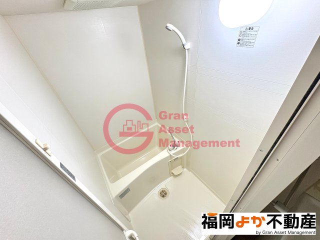 バス・シャワールーム　ゆったり過ごせるお風呂です