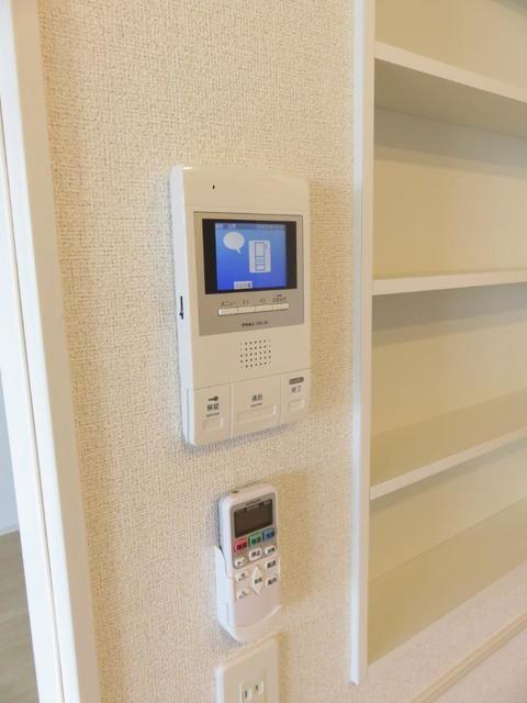 セキュリティ　モニター付きインターホン