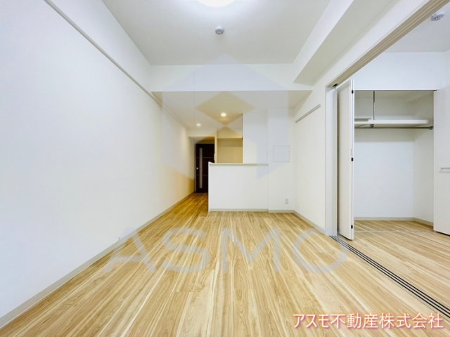 居室・リビング　同マンション別部屋参考写真