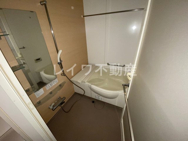 バス・シャワールーム　お風呂です