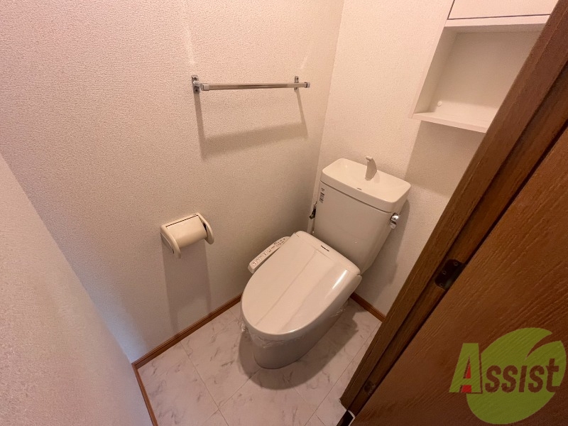トイレ　トイレはウォシュレット機能付き。シャワートイレは日本の宝。