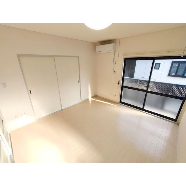 居室・リビング　※リノベ前