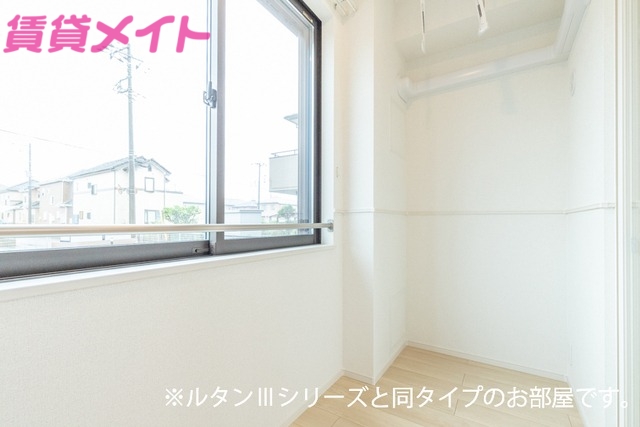 バルコニー　同型タイプ写真