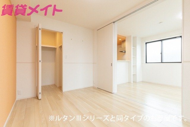 居室・リビング　同型タイプ写真