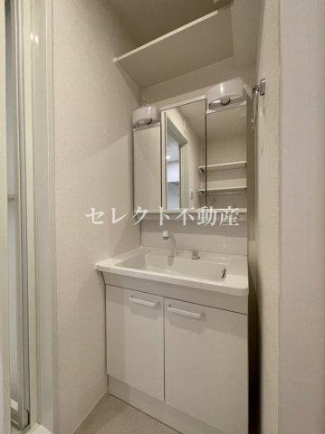 洗面設備　【グランテージ西出水ＳＯＵＴＨ】ゆったりとスペースのある洗面