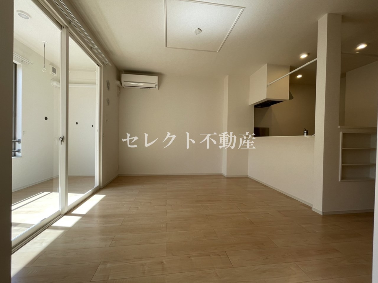 居室・リビング　【グランテージ西出水ＳＯＵＴＨ】ゆったり過ごせるリビングです