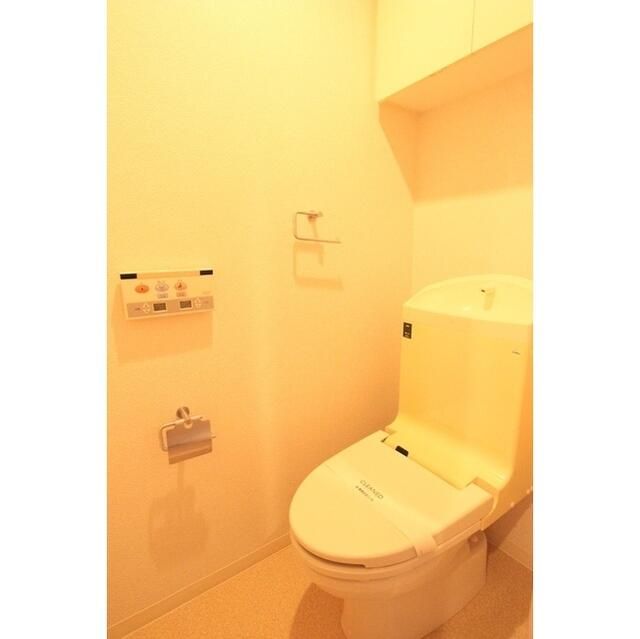 トイレ　落ち着いたトイレです