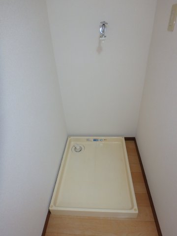 玄関　入居中の為、同間取りタイプの写真です。