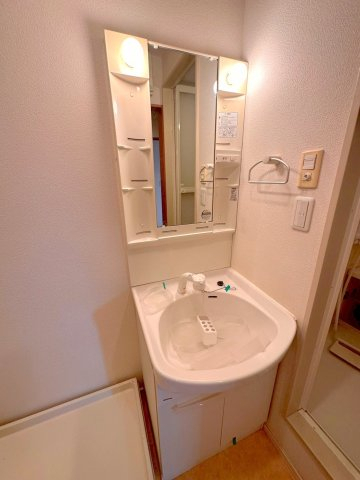洗面設備　※同建物別号室参考写真