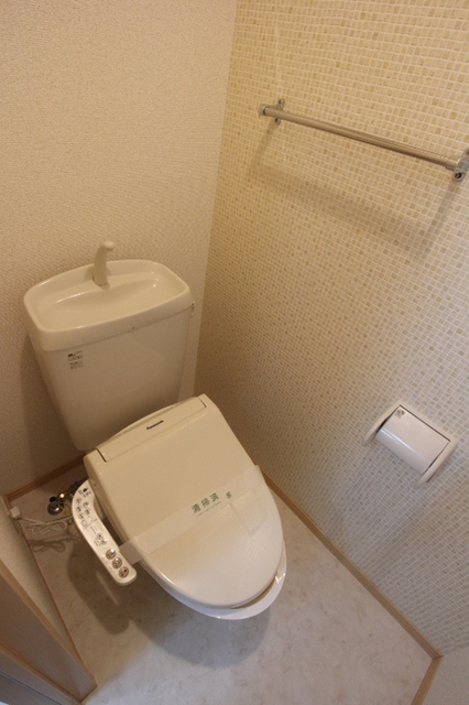 トイレ　１０２　トイレ