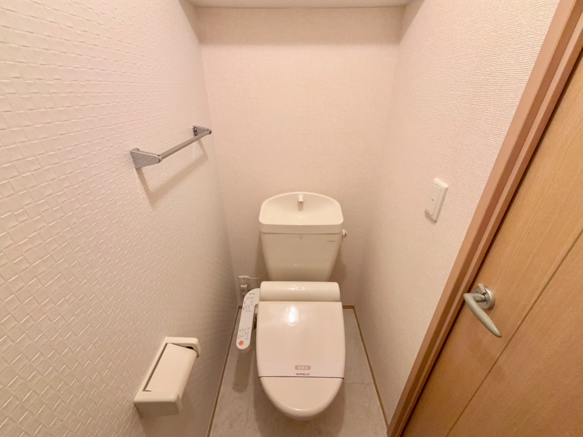トイレ　トイレ部分・ウォシュレット付きで清潔感◎