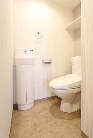 トイレ　洗面台付きのオシャレなお手洗い