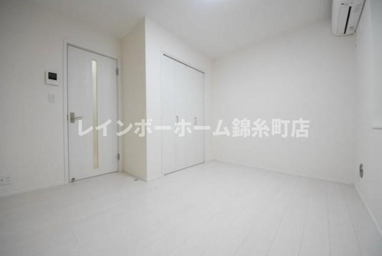 居室・リビング　※建築中のため参考写真となります。