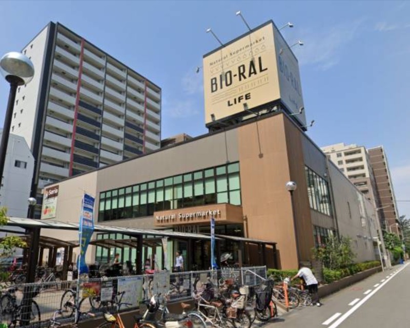 ショッピングセンター　セリア ビオラル靭店（ショッピングセンター）まで895m