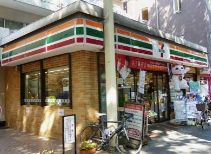 コンビニ　セブンイレブン上北沢5丁目店（コンビニ）まで567m