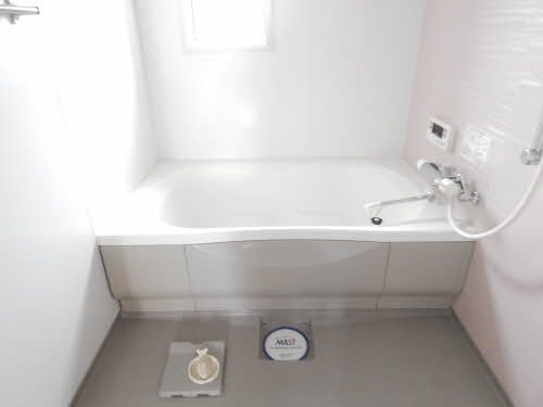バス・シャワールーム　給湯器（高温差し湯機能付)