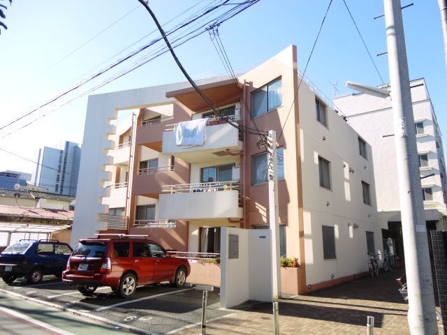 建物外観　★デザイン性の高い外観★