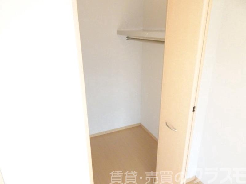 収納　ウォークインクローゼット