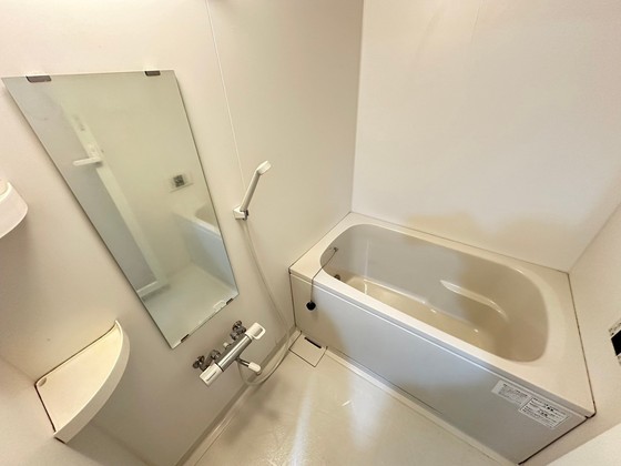 バス・シャワールーム　※別部屋の写真です