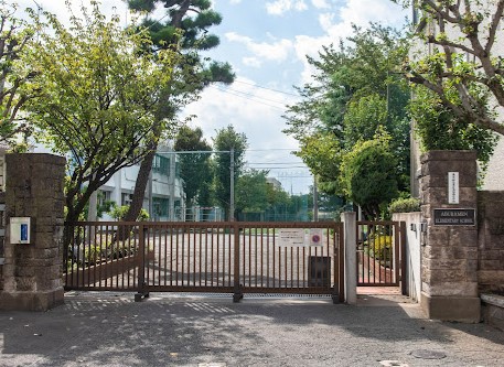 小学校　油面小学校（小学校）まで435m