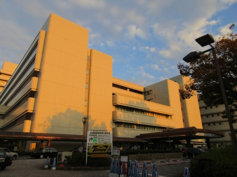 病院　神戸大学医学部附属病院（病院）まで1077m