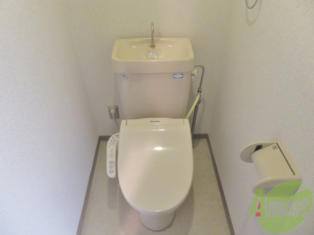 トイレ　シンプルなトイレで清潔感が有り落ち着く空間ですね！！