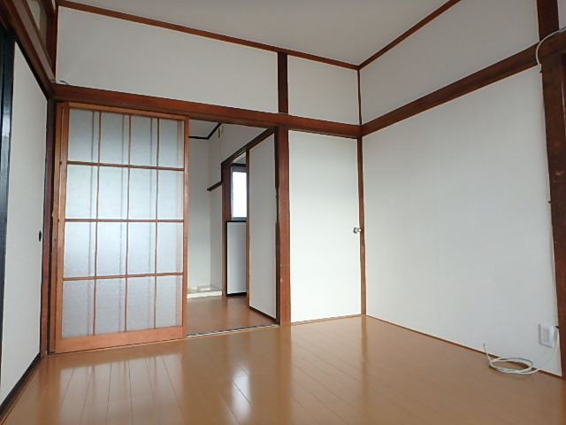 その他　駐車場は二台目相談可能ですよ。