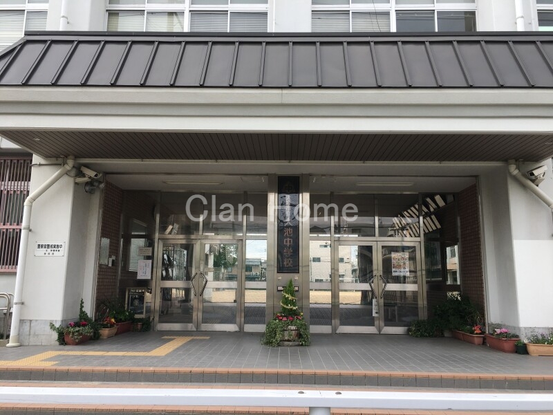 中学校　大阪市立大池中学校（中学校）まで893m