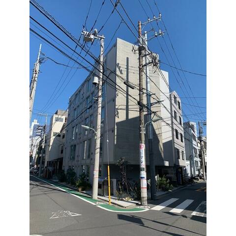 建物外観　ネット無料。ネット無料なら月々実質4000円程度のコストがか