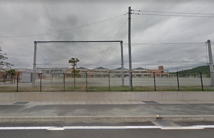 小学校　太田市立鳥之郷小学校（小学校）まで2045m