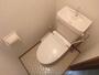トイレ　落ち着いた色調のトイレです