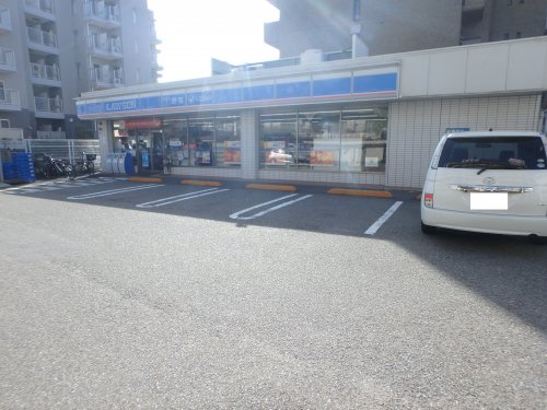 コンビニ　ローソン　門戸荘店（コンビニ）まで147m