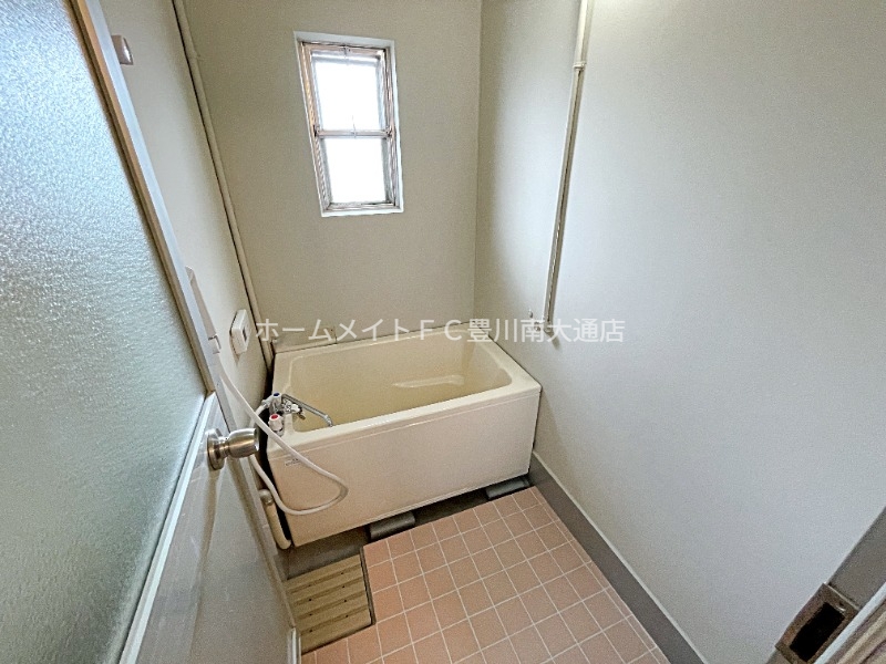 バス・シャワールーム　同型別部屋写真