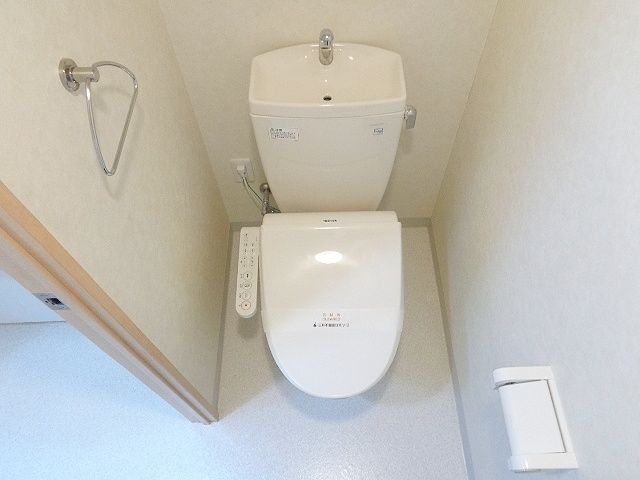 トイレ　ウォシュレット