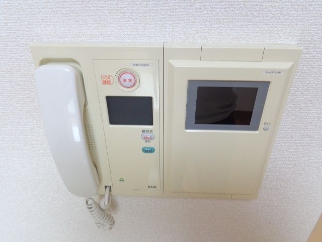 セキュリティ　モニター付きインターホン