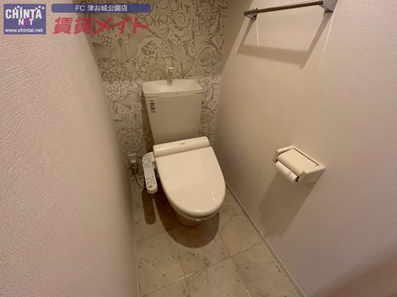 トイレ　別部屋同型タイプ