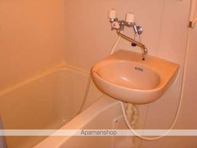 レオパレスフロンティアの風呂写真