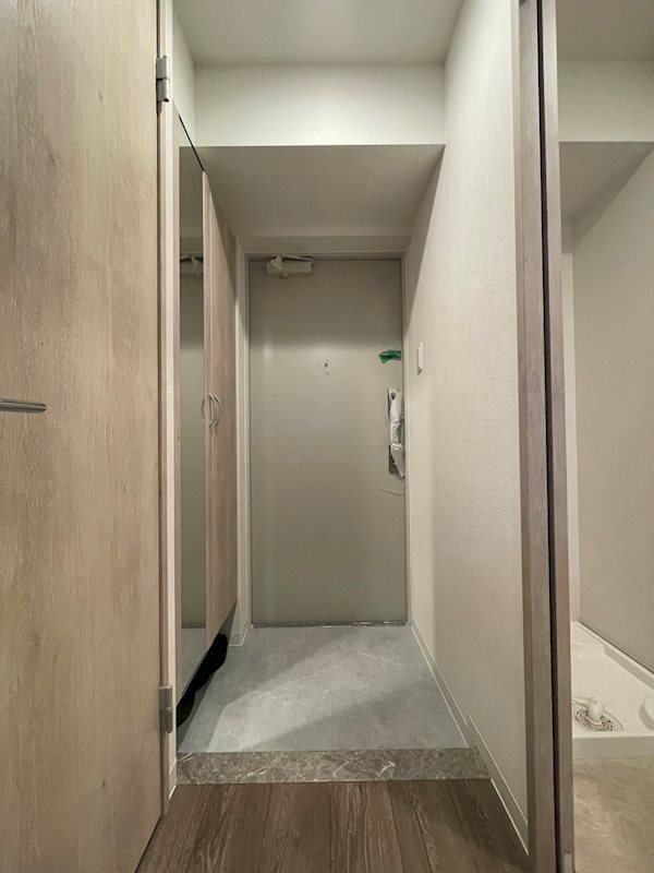 玄関　反転タイプ