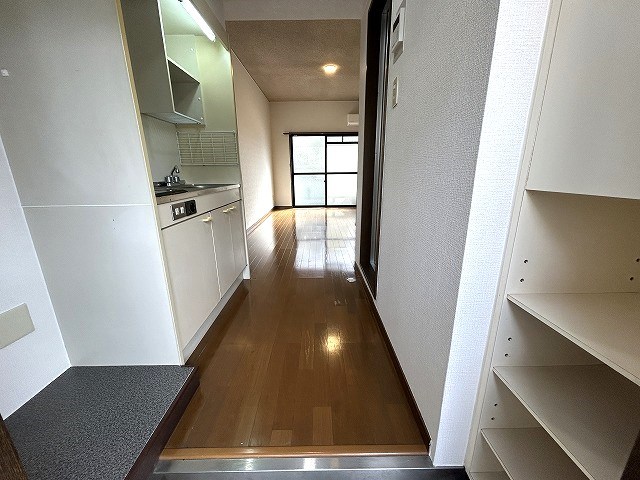 玄関　同タイプ別部屋
