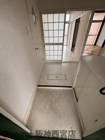 ラタンアパートメントIの玄関写真