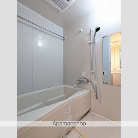 ＪＲ山手線 目黒駅 徒歩3分 14階建 築21年の風呂写真
