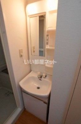 西武拝島線 武蔵砂川駅 徒歩7分 3階建 築43年の内装写真