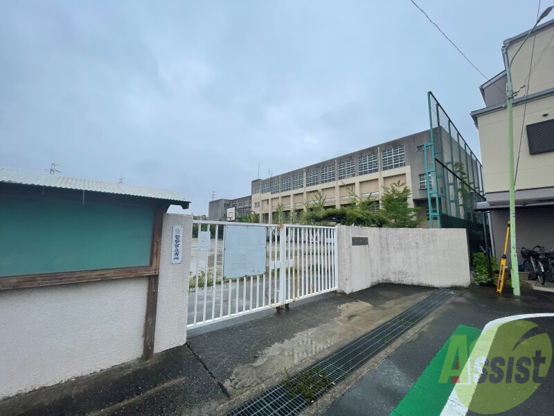 小学校　尼崎市立武庫の里小学校（小学校）まで554m