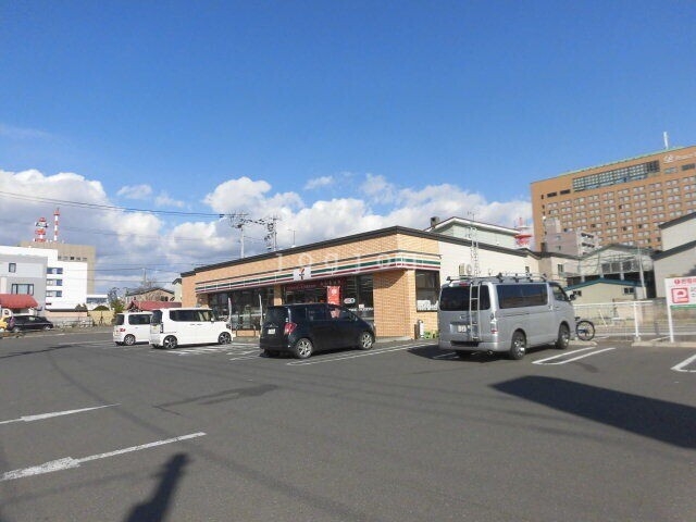 コンビニ　セブンイレブン釧路浪花町店（コンビニ）まで276m