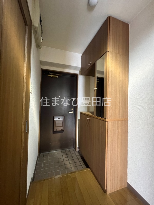 玄関　同型別部屋写真