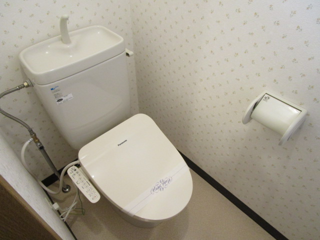 ウィステリアのトイレ写真