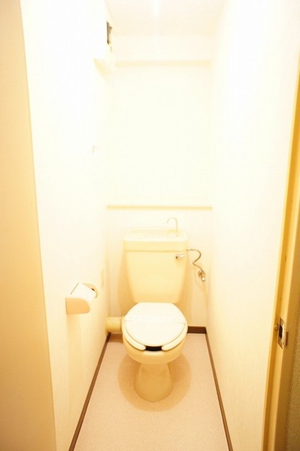 日商岩井溝の口マンション A棟のトイレ写真